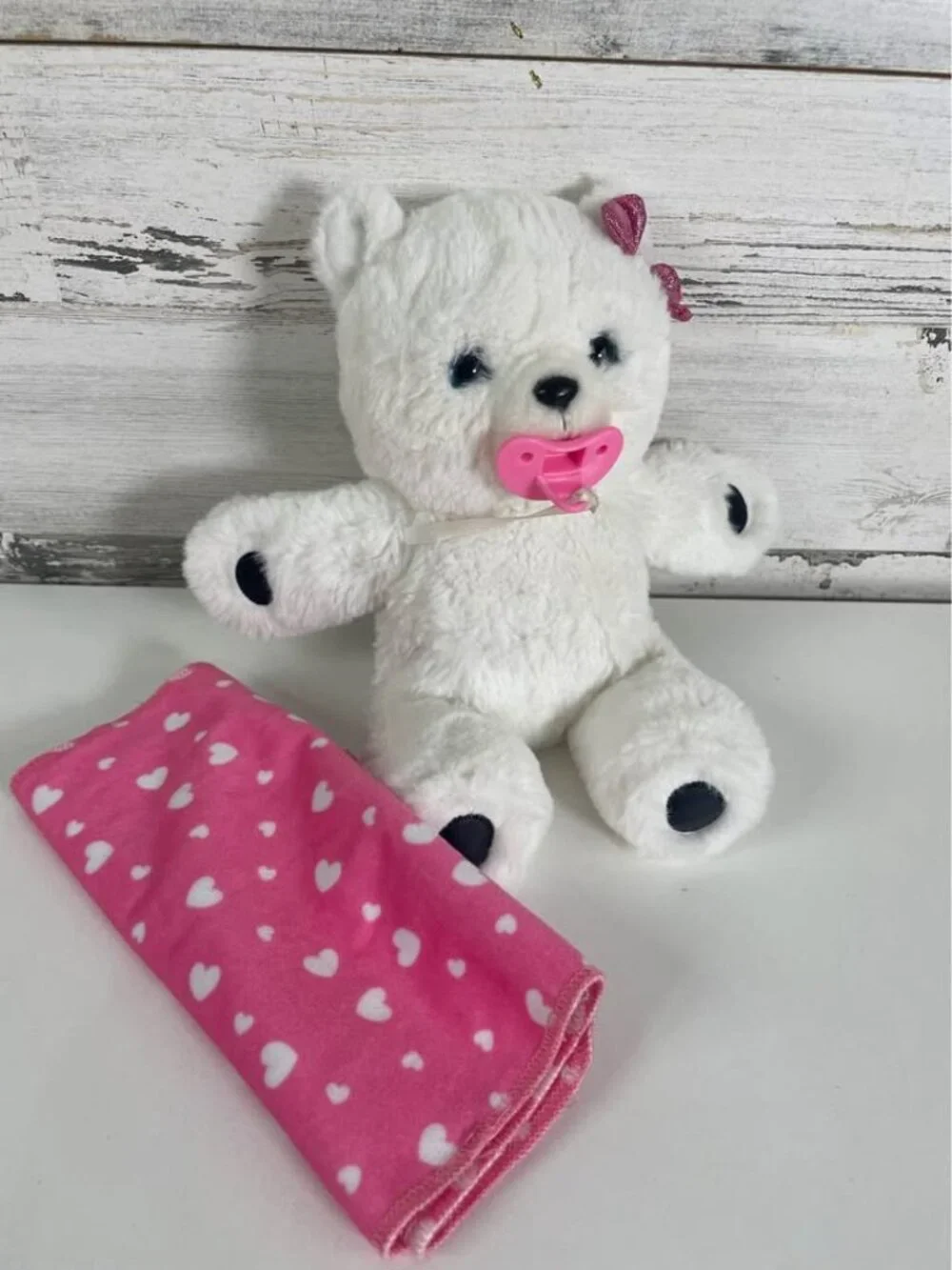 RARE Little Live Pets Cozy Dozy Snowbelle Polar Bear w/ pacifier & pink blanket